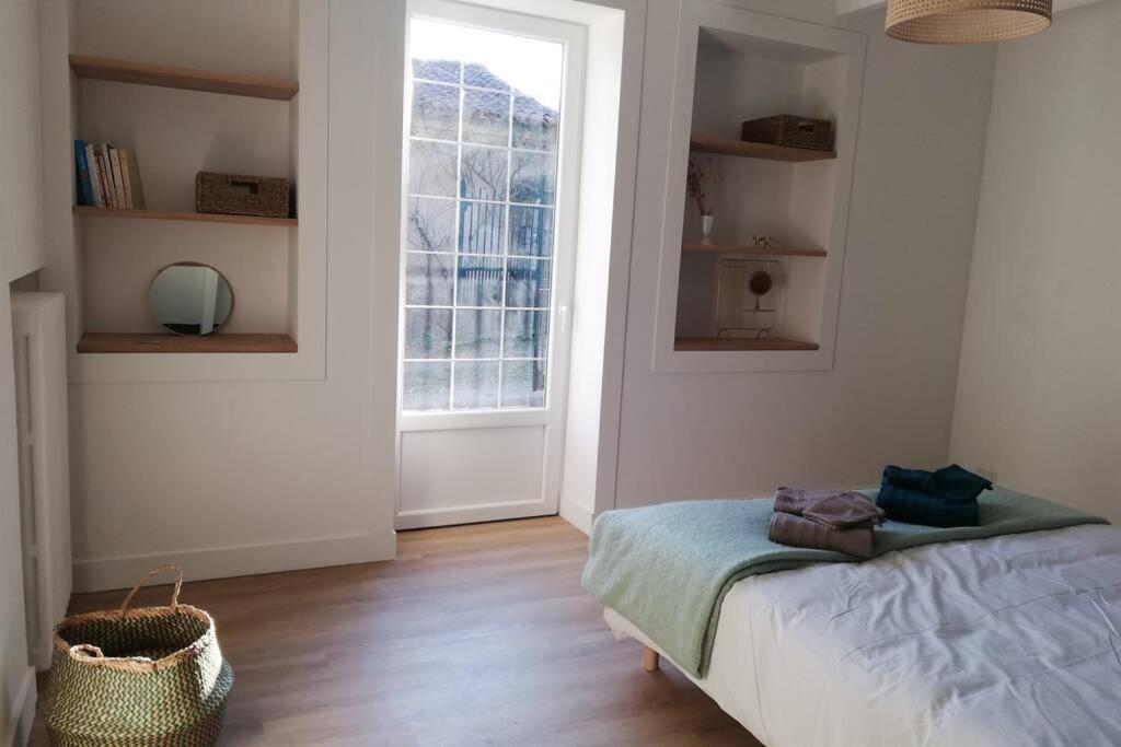 Maison Terracotta, Le Calme Aux Portes De Poitiers Saint-Julien-l'Ars エクステリア 写真